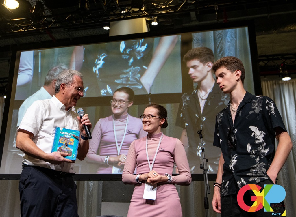 'In friendship lies victory’. 1000 young Europeans choose for peace at ‘A Global Friendship for a Future of Peace’ conference in Berlin